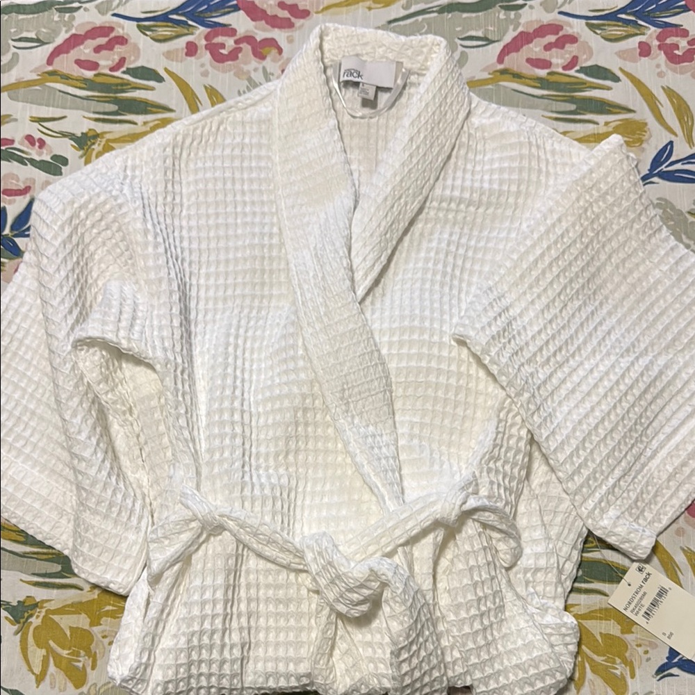 NWT White Waffle Knit Robe